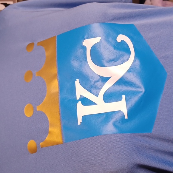 Gildan drifit blue top size S KC - Picture 2 of 3